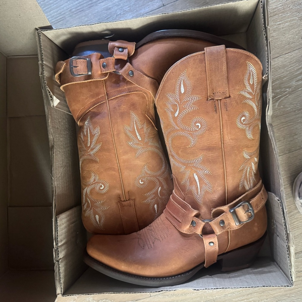 Brown Embroidered Cowboy Boots